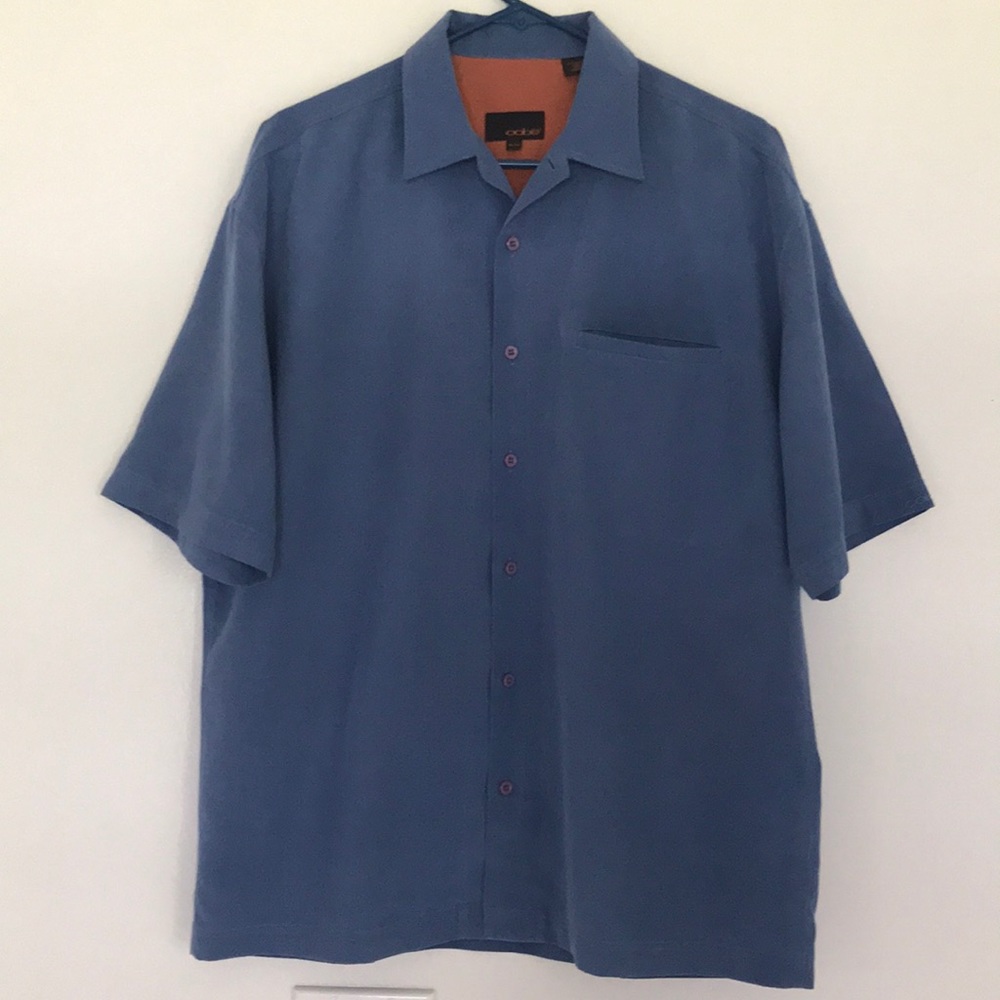 Oobe Men’s Shirt. Size Medium